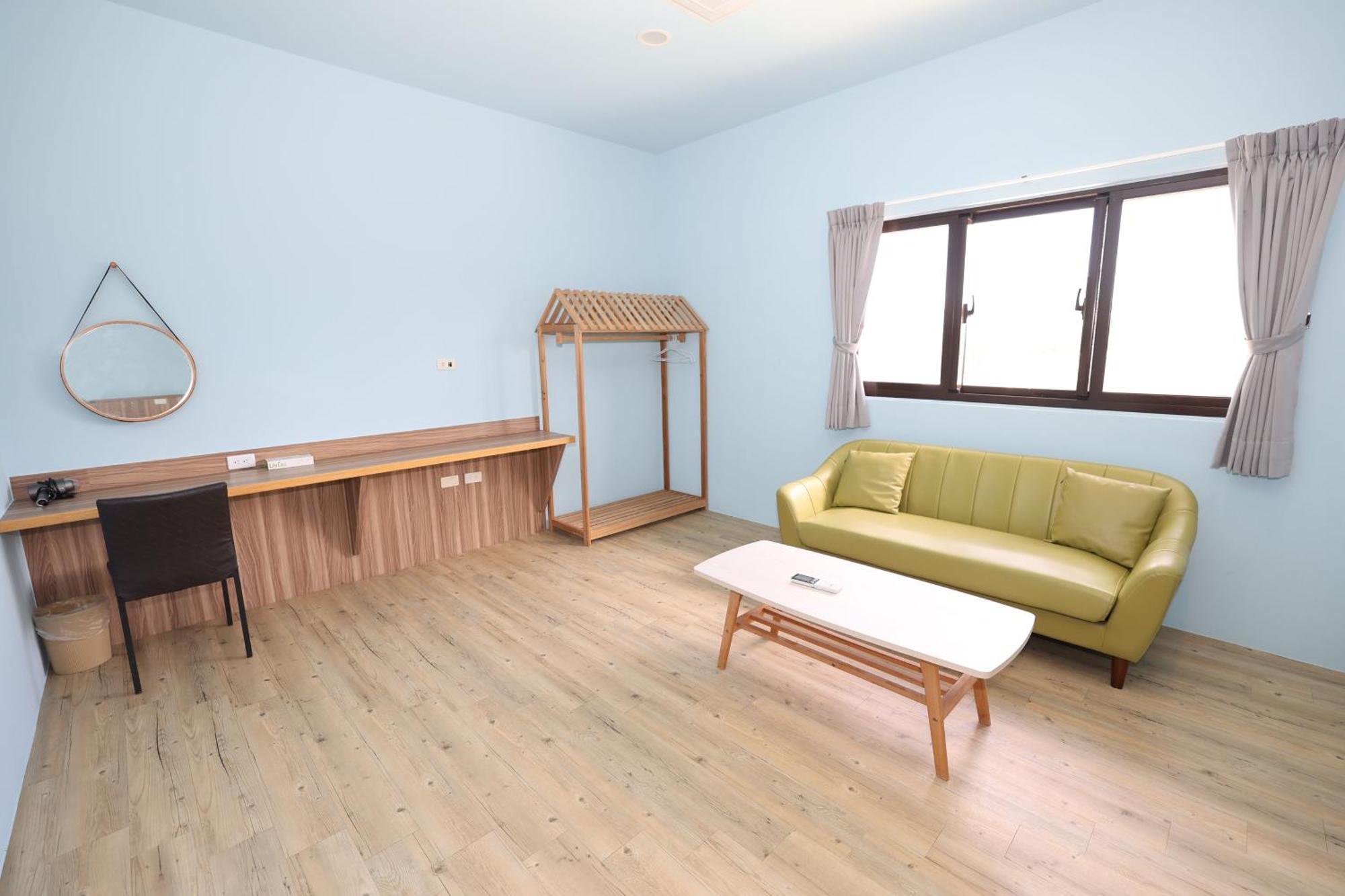 White Card Free Diving Hostel Xiaoliuqiu Exterior photo